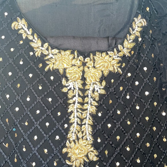 Black gold 3 pc shalvar kameez - Picture 2 of 4